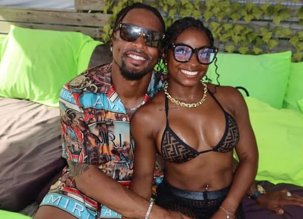 After Simone Biles Posts Bikini Photos From Belize Vacation, Fans Wonder If She's Been 'Augmented' - uInterview