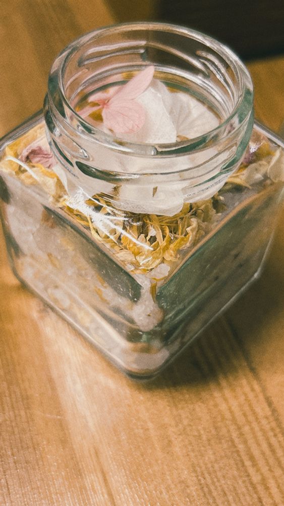 ポプリを作った‼️シャッキリする匂いがする(ハッカを入れたので)