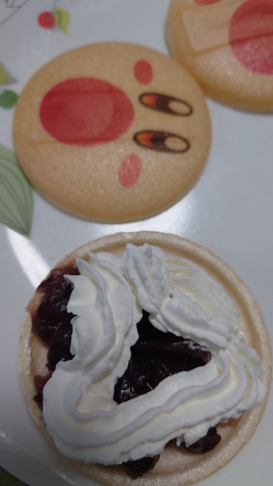 自分で餡を詰めるモナカ