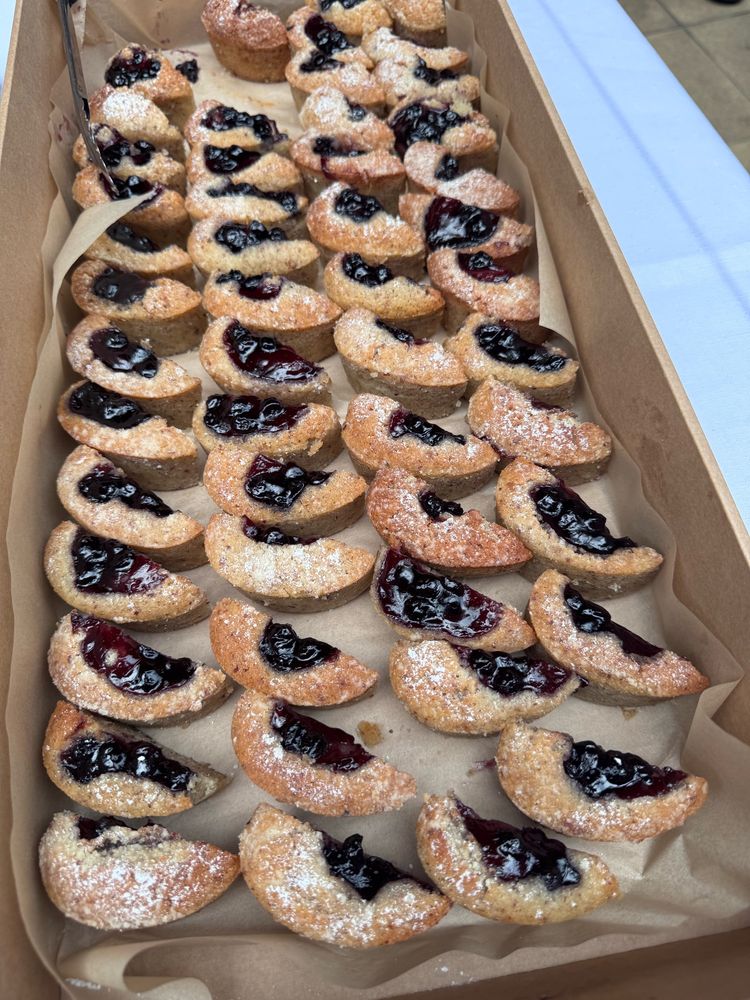 Vegan/Gluten-free cakes.