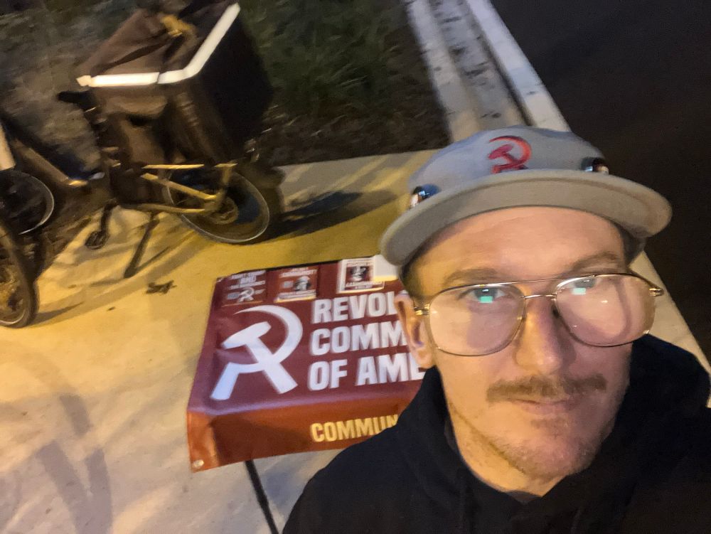 We out here in #tallahassee recruiting aggressively for the Revolutionary Communists of America! #RCA #TALLYRCA