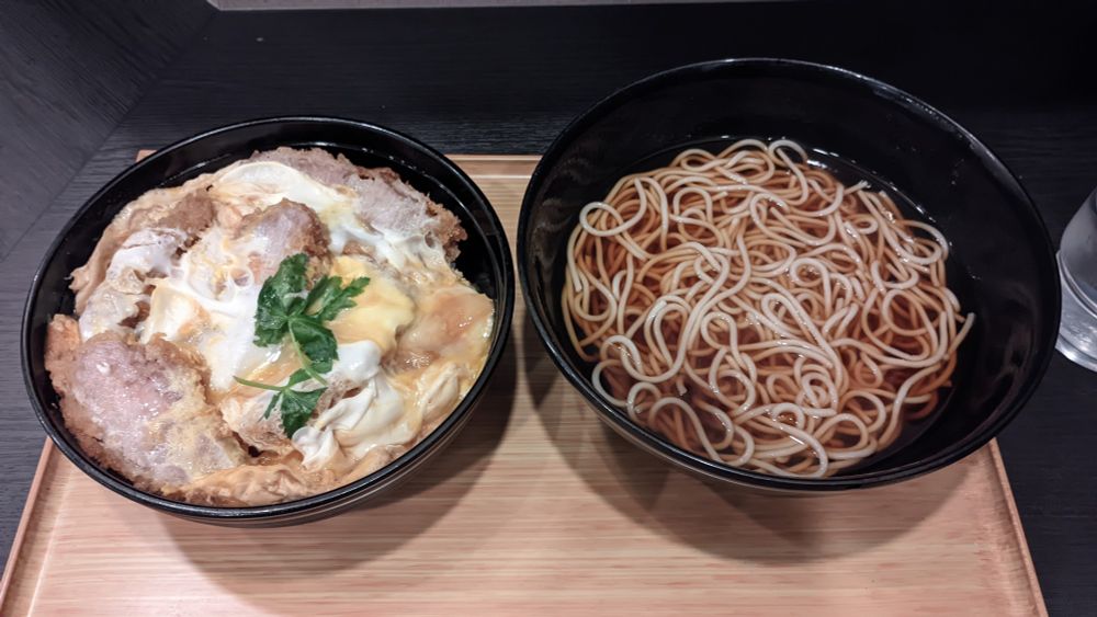 小諸そば 満腹 カツ丼セット