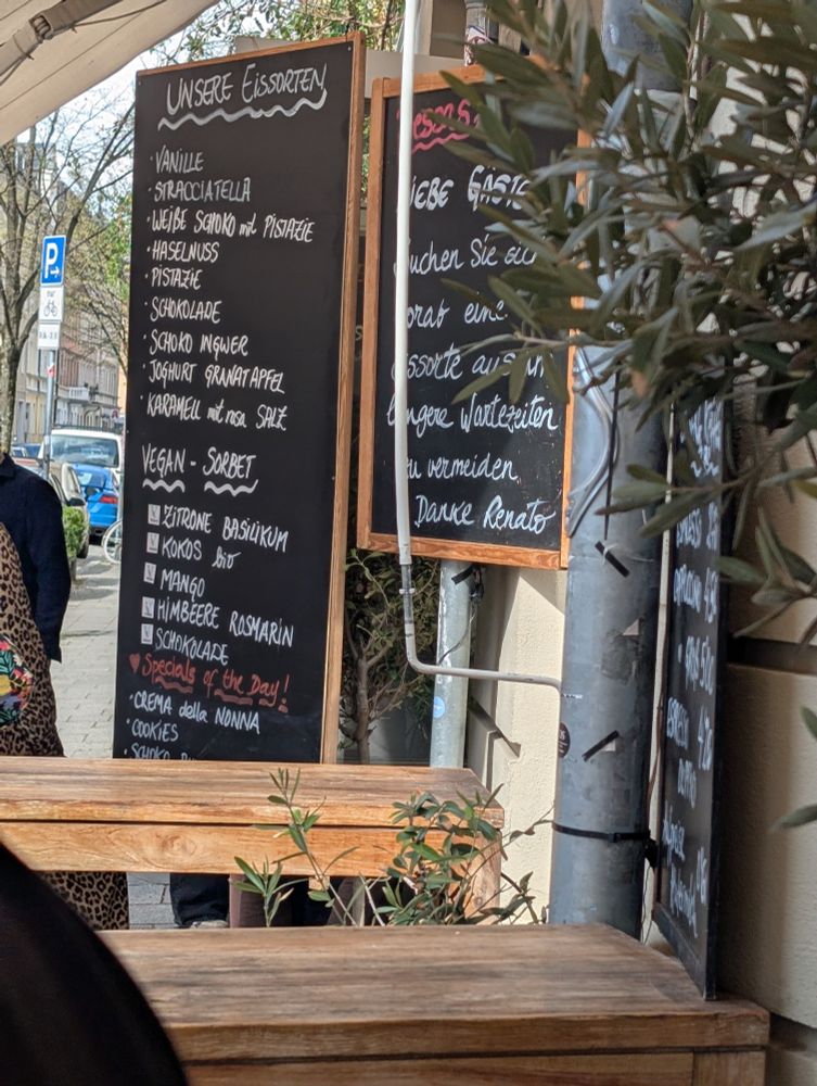 Tafel von Hipster Eisdiele mit verrückten Eissorten
