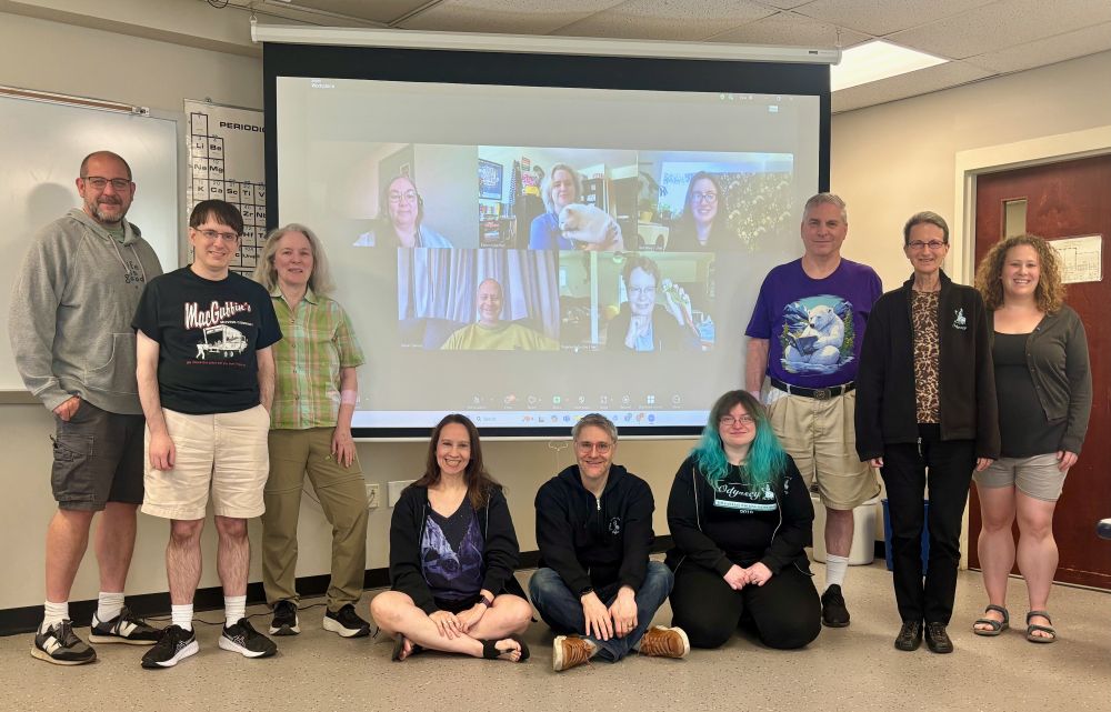 A group photograph of TNEO 2025 participants