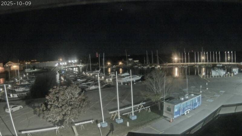 Looking ESE from the roof of Portsmouth Olympic Harbour looking out over the marina and Lake Ontario. // Image captured at: 2025-10-09 08:00:03 UTC (about 1 min. prior to this post) // Current Temp in Kingston: 44.11 F | 6.73 C // Precip: clear sky // Wind: N at 8.724 mph | 14.0 kph // Humidity: 62%