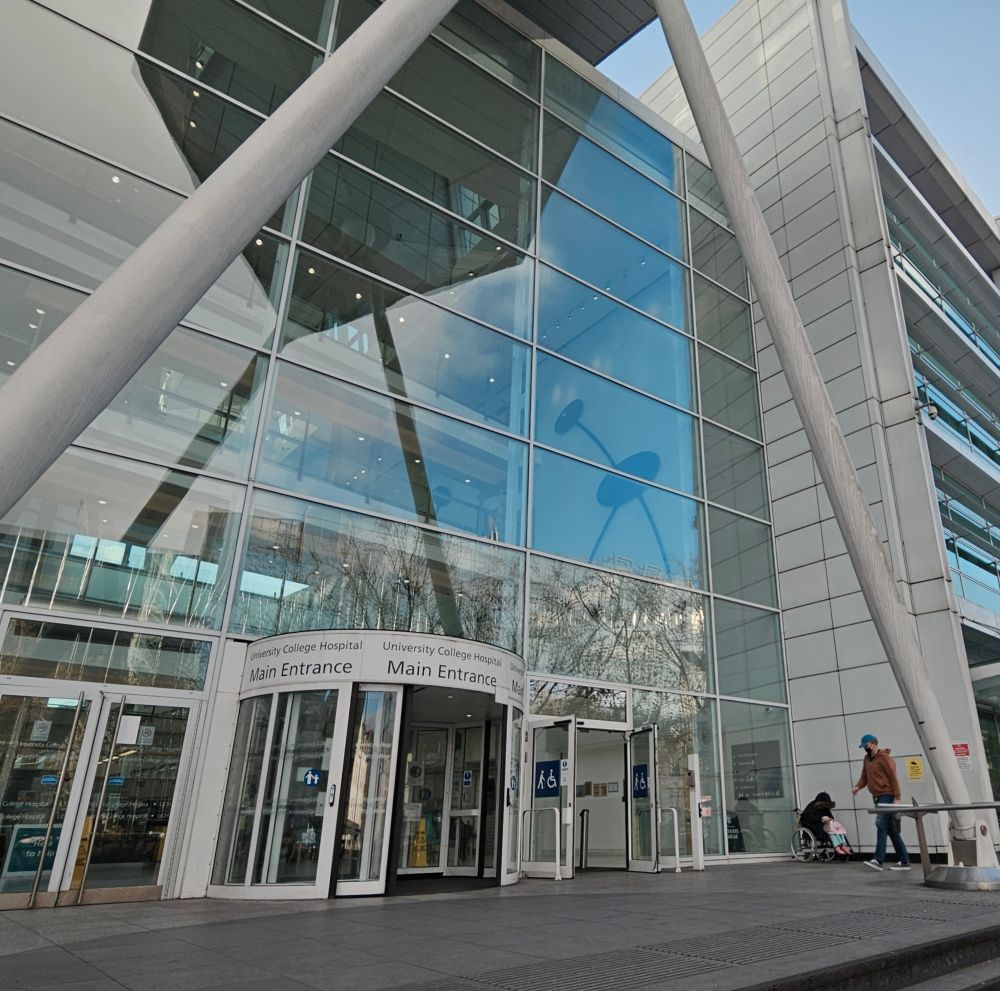 Entrance to University College Hospital