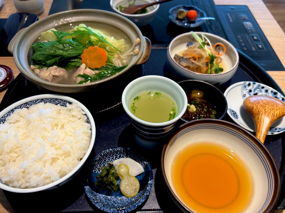 博多で食べた水炊き御膳