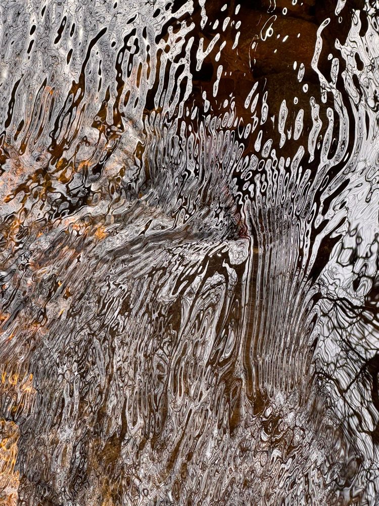 Vibrating motions
Emotions
Quivering 
Steady 