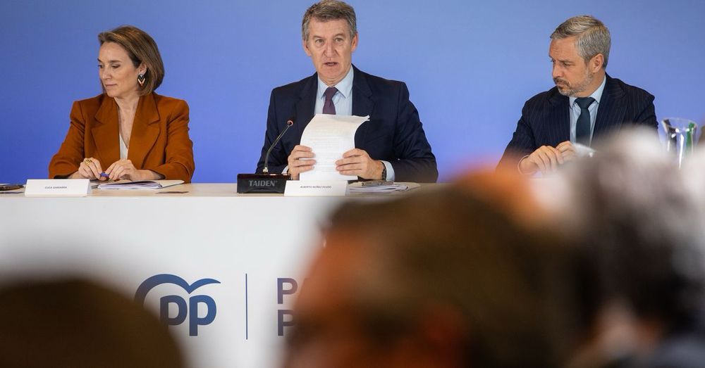 Feijóo se 'esconde' tras la imputación de Montoro mientras sus colaboradores minimizan la causa