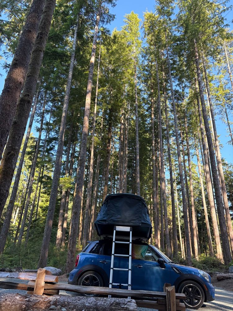 Mini with rooftop tent