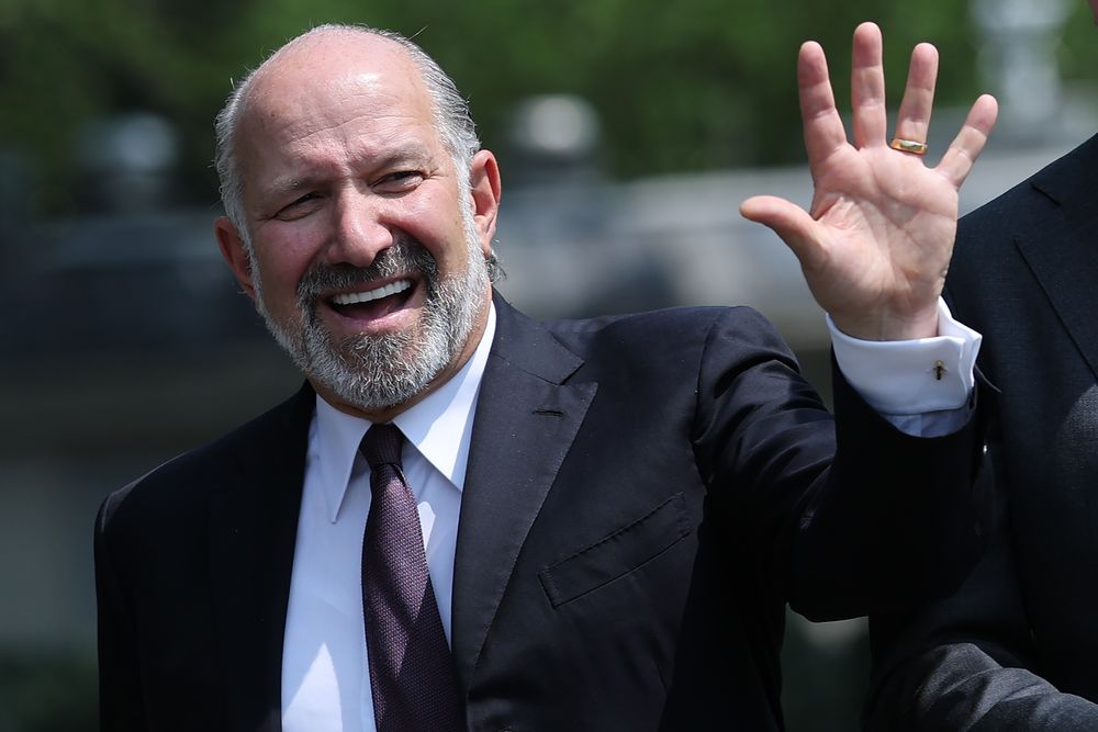 Lutnick was once a neighbor of the deceased criminal, and real estate records reveal Epstein's role in transactions involving his property.