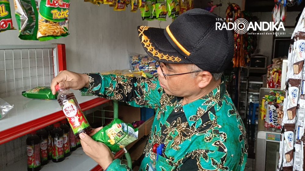 Buntut Kasus Keracunan Massal, Dinkes dan BPOM Sidak Puluhan Toko