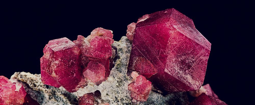Palaeontologists may marvel at dinosaur fossils, but microscopic goo sparks excitement. A discovery in Greenland pushes the origins of life back 3.7 billion years. New research reveals liquid...