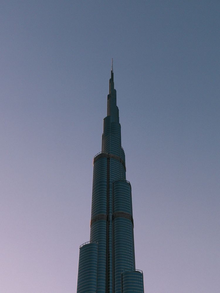 photo of Burj Khalifa's upper half