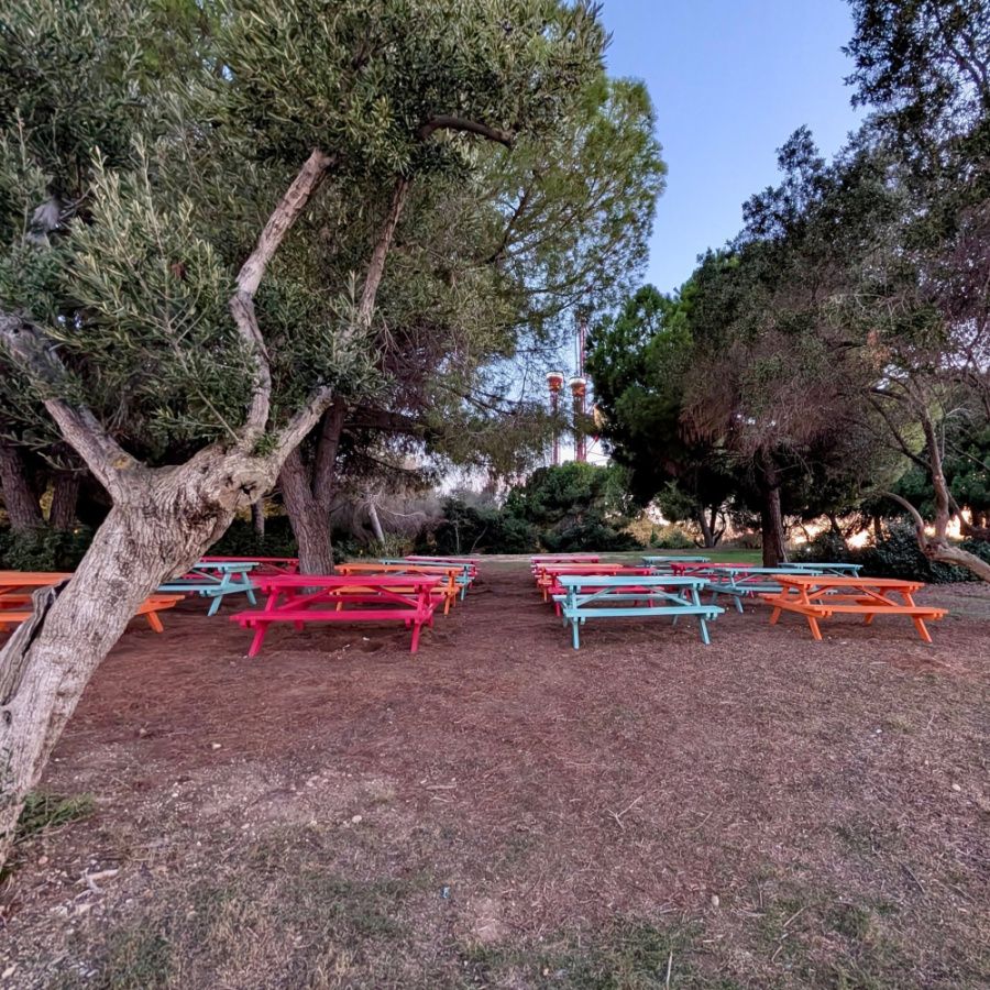 Nueva zona de picnic entre TwentyNine's y Parking Norte en PortAventura World