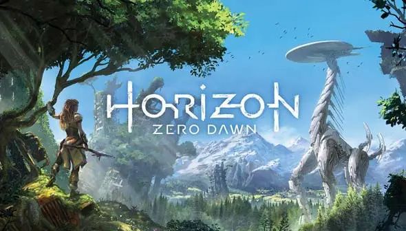 Ein Werbebild für Horizon: Zero Dawn. Man sieht eine Frau von hinten an einer Klippe stehen. Sie trägt Rüstung und einen Speer. Sie hat rote Haare. Sie hält sich an einem Baum fest. In der Ferne sieht man Wälder, Berge, und etwas, das wie eine Mischung aus riesigem Dinosaurier und Roboter aussieht.