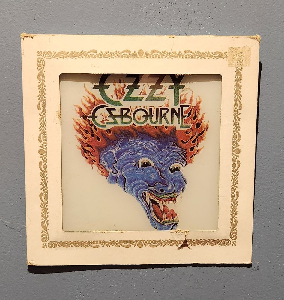 ozzy carnival mirror

#ozzy #ripozzy #blacksabbath 