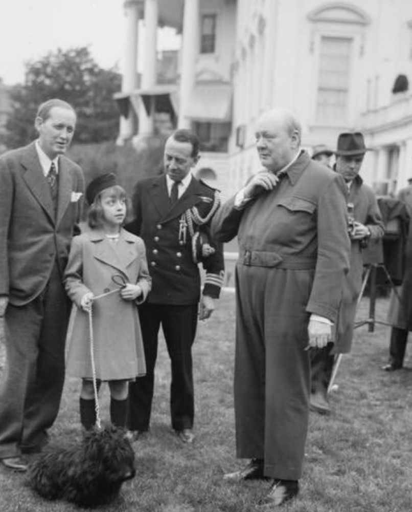 #WinstonChurchill at the #WhiteHouse. 

In military fatigues. 