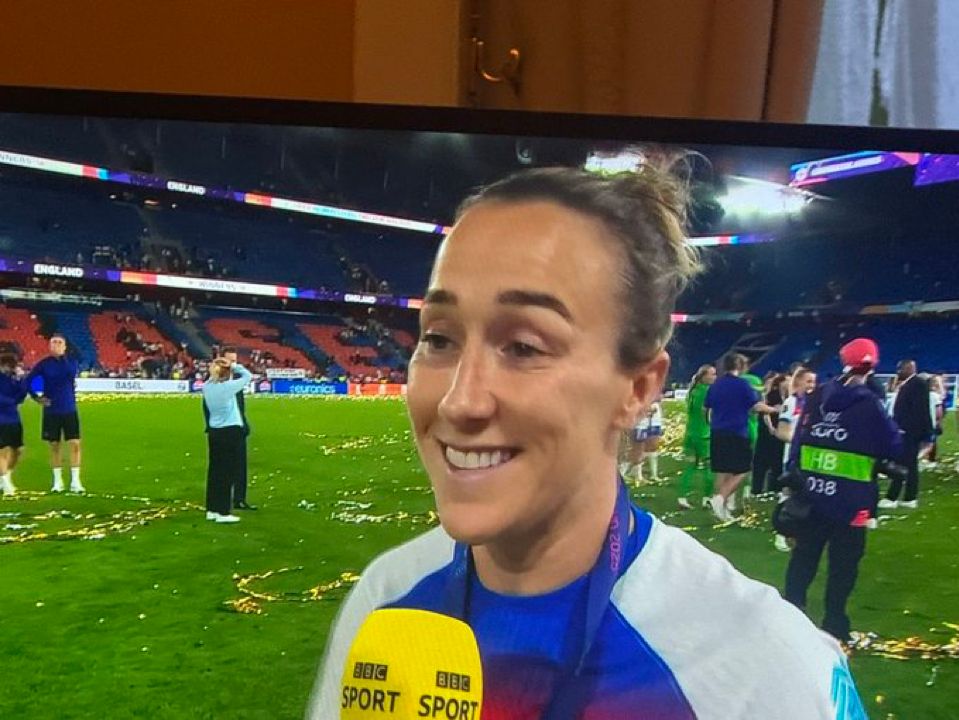Lucy Bronze : “I just played the whole tournament with a fractured tibia" 