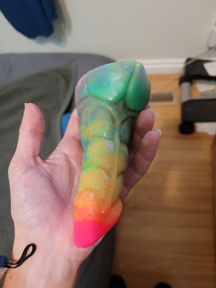 The underside of the same toy