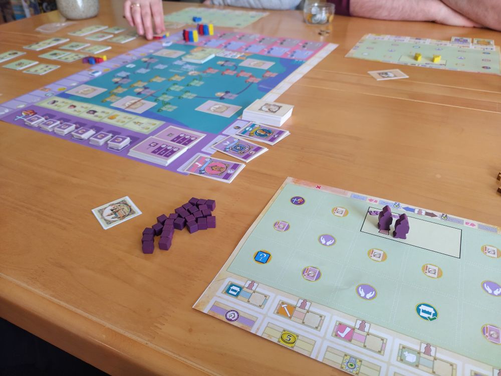 Photo of classic-looking mid-weight Euro game.