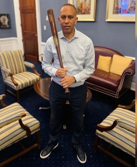 Perpetual bunter, Hakeem Jeffries.