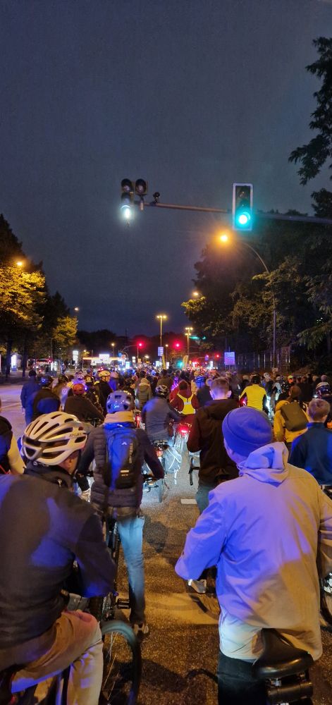 Viele Radfahrer vor mir