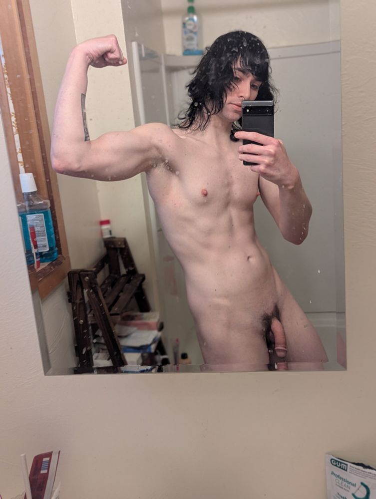 Hex, nude, flexing in the mirror.. it's been too long