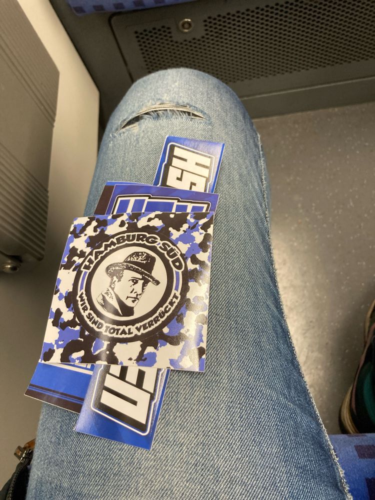 Sticker auf keine linken Oberschenkel. Smiley 