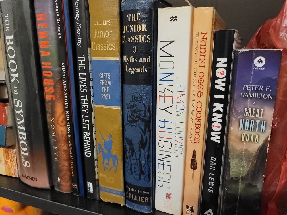 A personal library of science fiction, high fantasy, and manga
