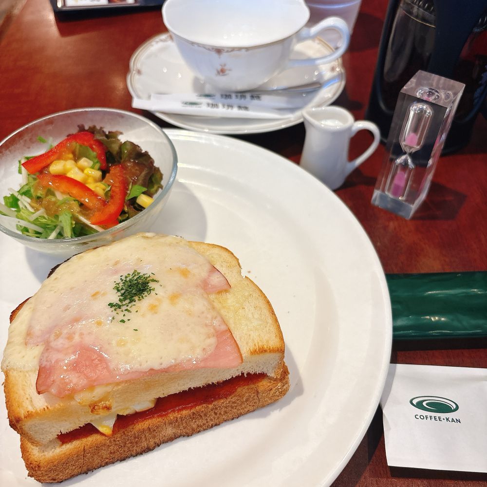 珈琲館 たっぷりたまごのハムチーズトーストサンド