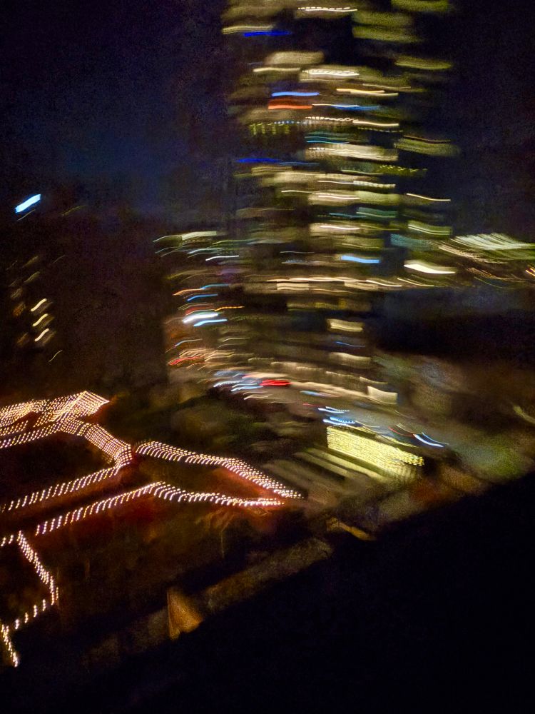 Blurry image of Chicago