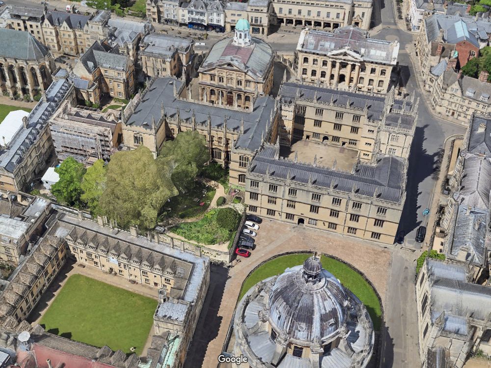 View from SE with Wren's Sheldonian above. In lower foreground is James Gibbs' Radcliffe Camera of 1737-49