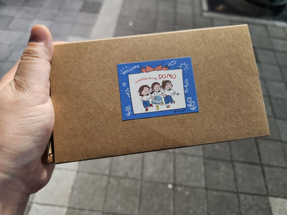 관객과의 대화에서 질문하고 받은 파우치의 케이스