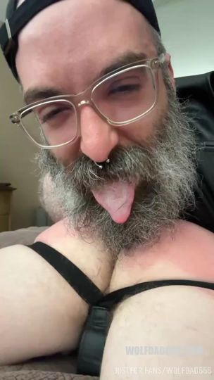 My JustFor.Fans page is where it's at, and I just got a new subscriber! justfor.fans/wolfdad666?Source=NewFanBlueSky