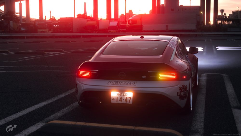 Nissan 400Z, in a parking area (Gran Turismo 7) 
