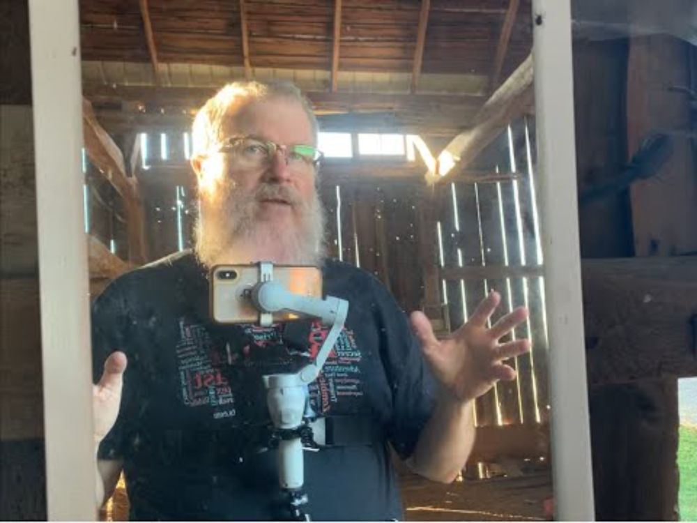 Comparing camera setups for a live remote escape room