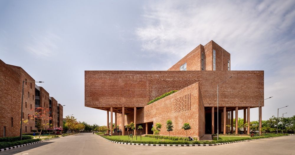 Chandigarh University D-6 by Charged Voids