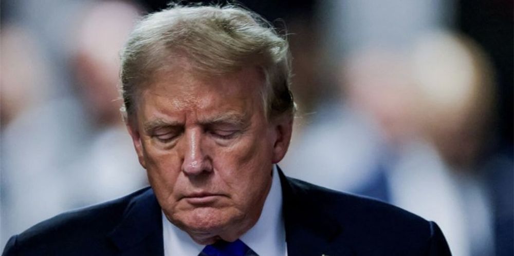 On Saturday morning, Donald Trump was handed a warning from a former Fox News host that he needs to tread carefully when it comes to any meddling in the Jeffrey Epstein firestorm that is engulfing his administration.Speaking with the hosts on MSNBC's "The Weekend," Gretchen Carlson, who helped expos...