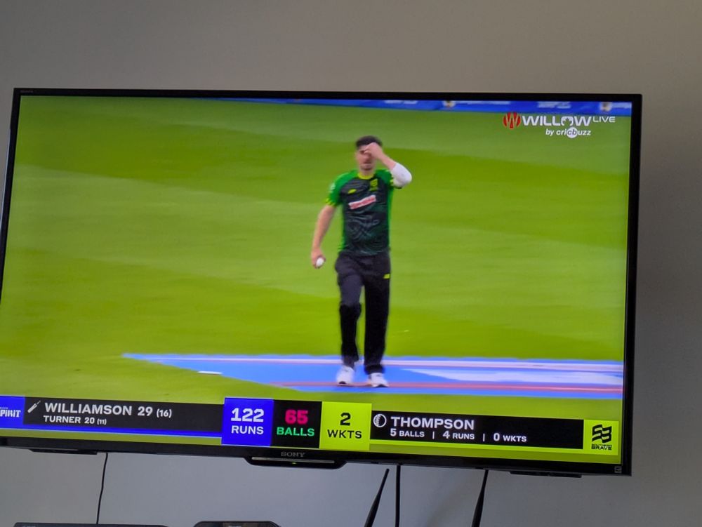 Cricket. The Hundred. London Spirit vs Southern Brave on Willow.