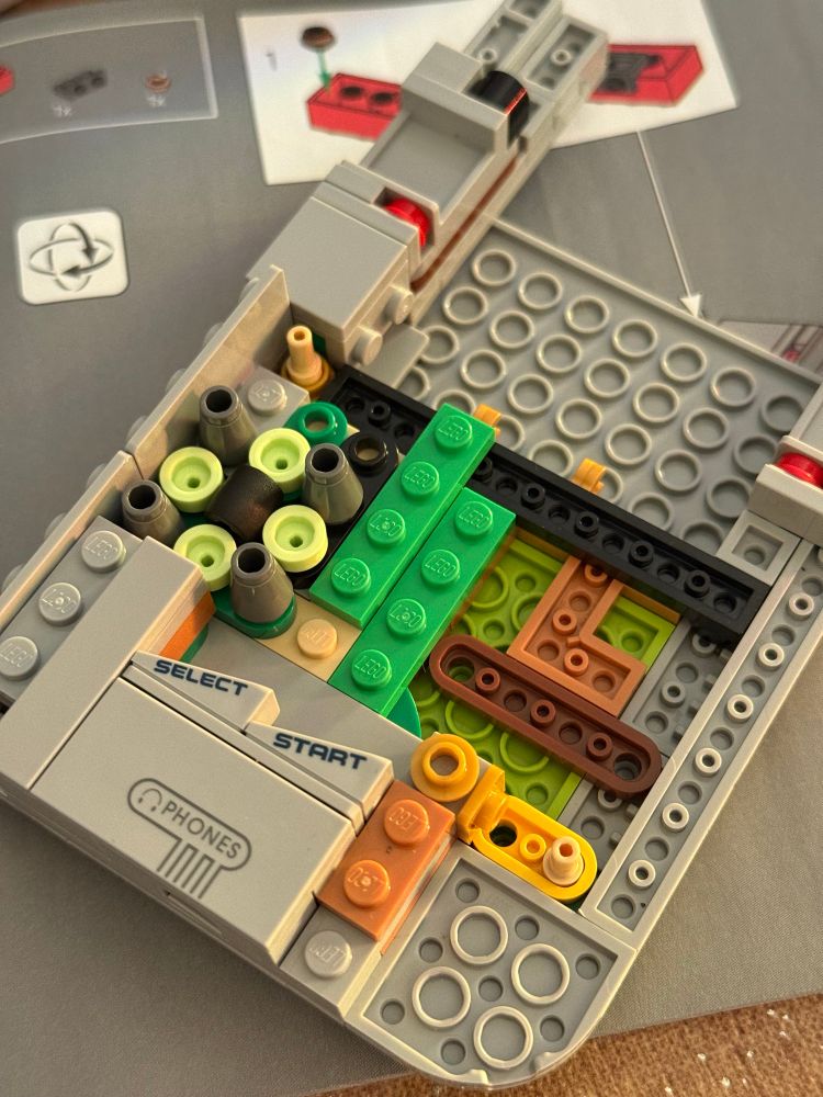 insides of the lego game boy