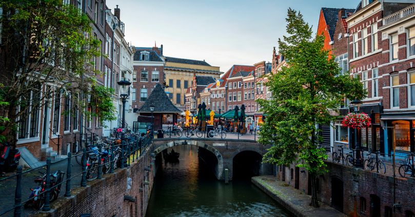 A canal in Utrecht in the evening