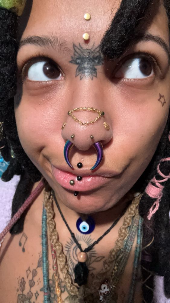 i make jewelry including nose chains! 