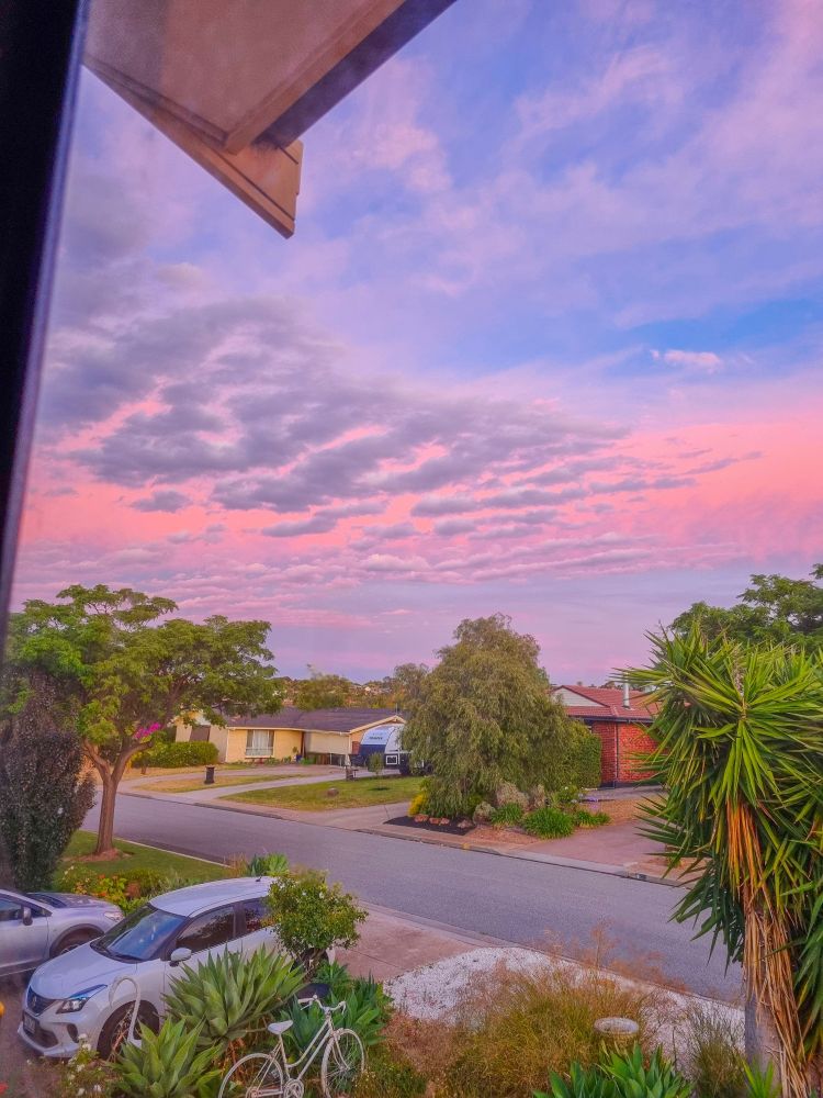 Red sky clouds in the evening 