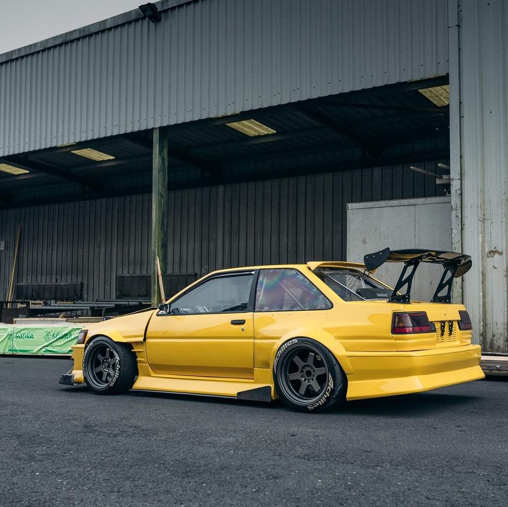 Picture of a modified Yellow Toyota AE86