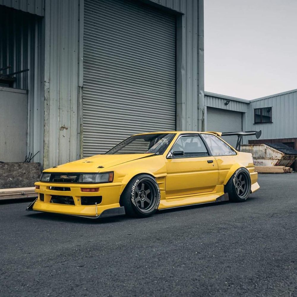 Picture of a modified Yellow Toyota AE86