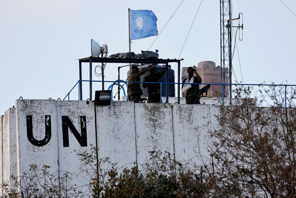 Israel dispara contra torre de observação de pacificadores da ONU no Líbano, diz missão