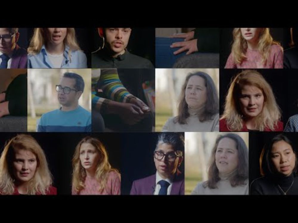 Women on the move   Trailer