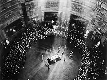 People gather around JFK’s casket in rotunda