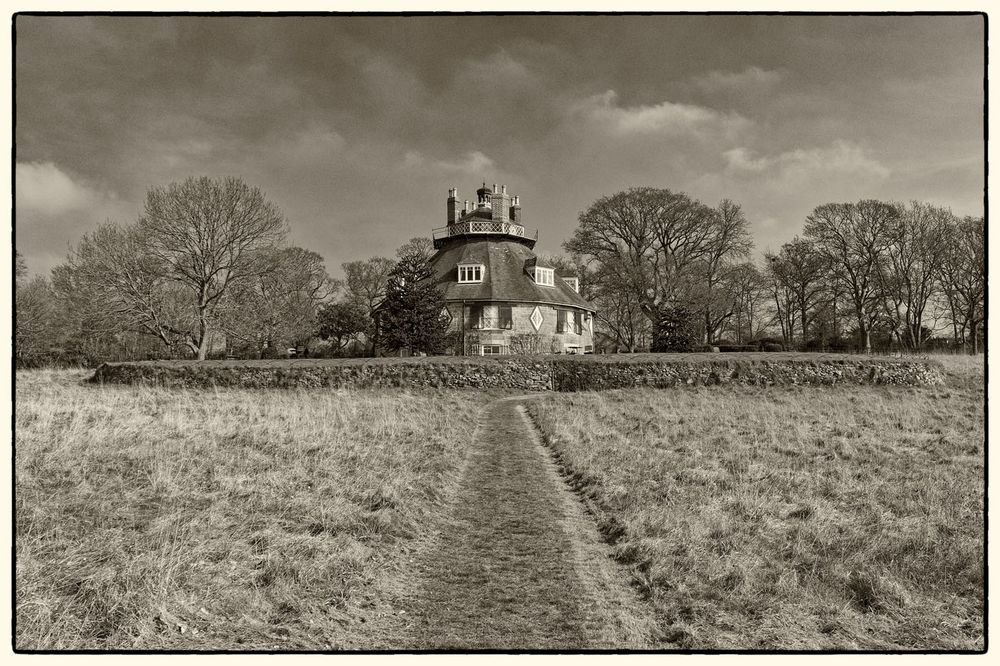 photo of A la Ronde building in black and white
